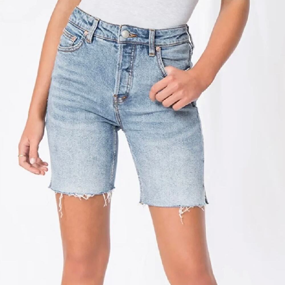 Free People We The Free Avery Denim Bermuda Short - Blue - Size 27